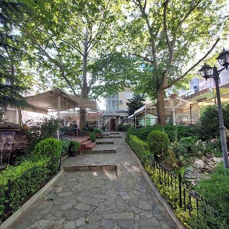 Studios Near To Burgas Free University Exterior foto