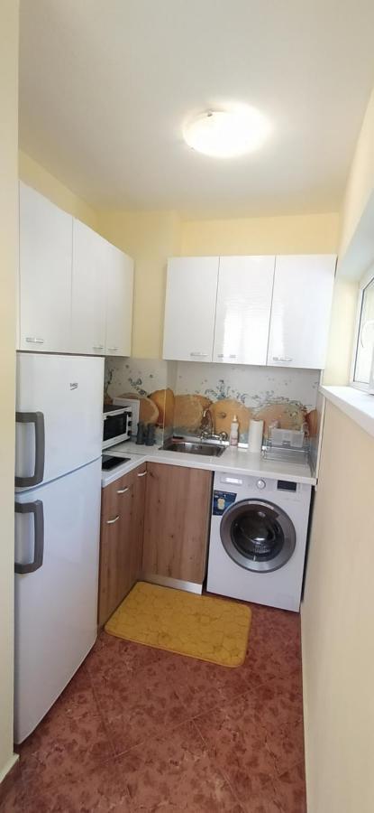 Studios Near To Burgas Free University Exterior foto